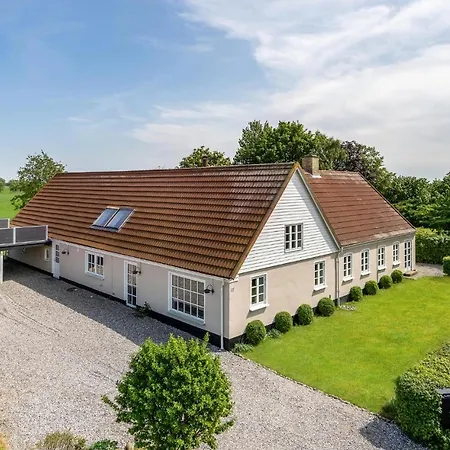 Schönes Haus In Mit Küche Bogense